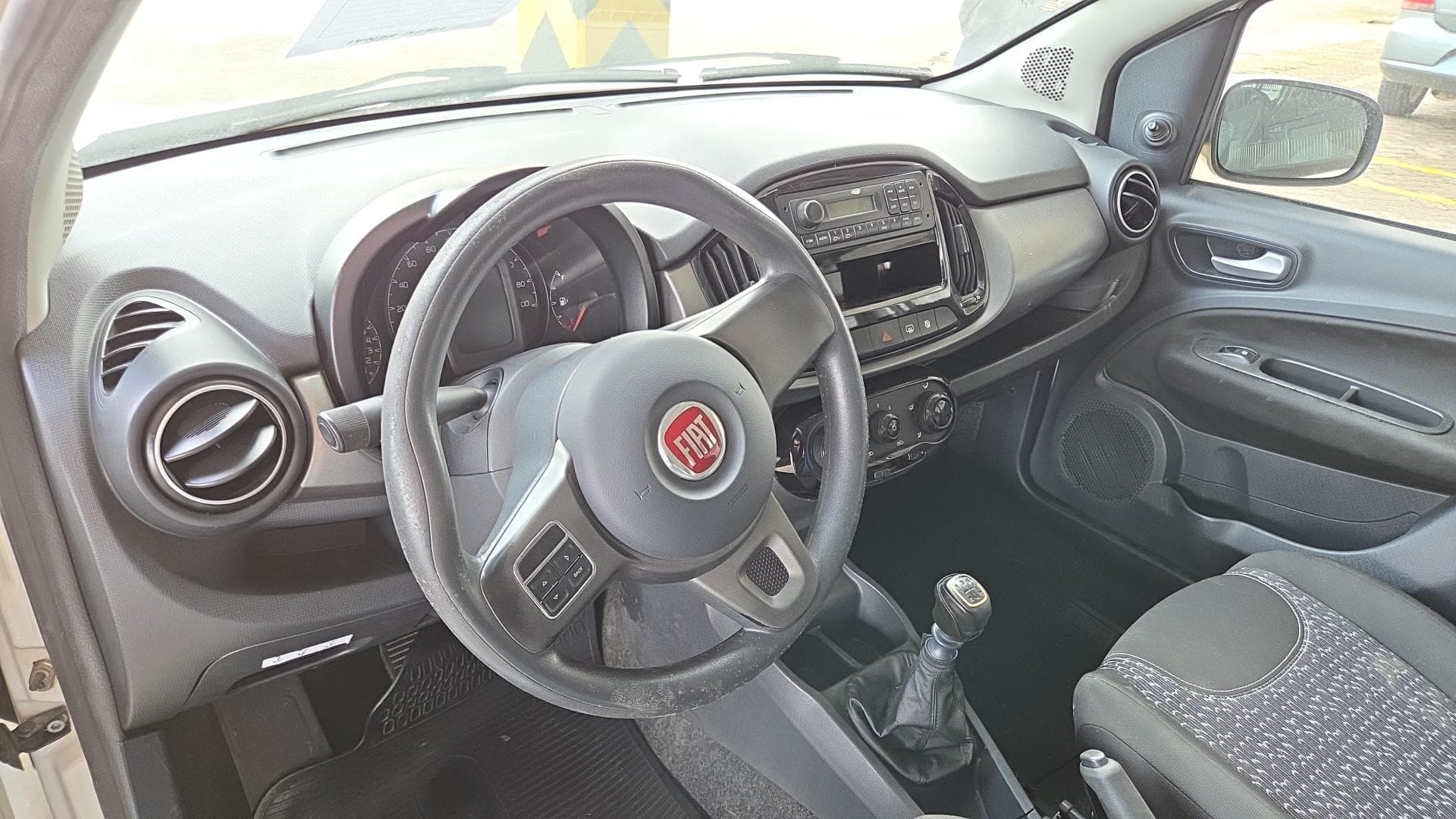 Fiat UNO Evolution 1.4 de 2015 — foto 7