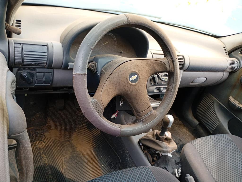 Chevrolet Classic LS 2012 — foto 6
