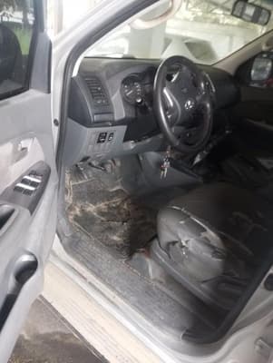 Toyota Hilux 2015 — foto 2