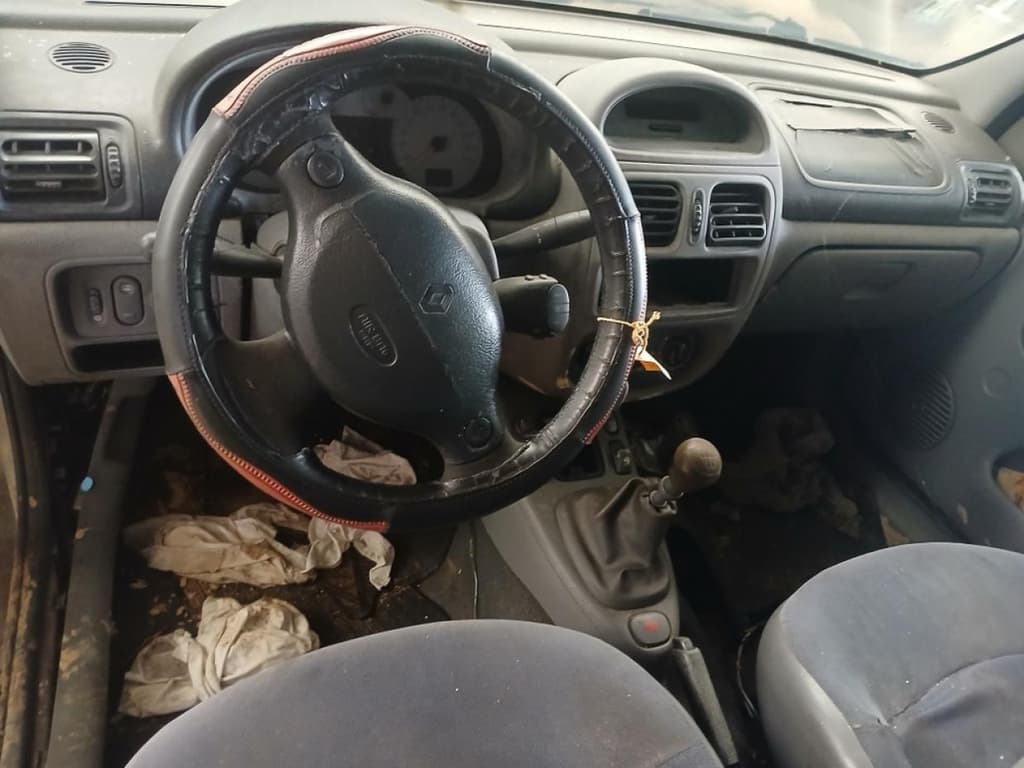 Renault Clio RT 1.0 16V 2003 — foto 3