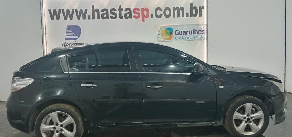 Chevrolet Cruze LTZ HB 2014, preta