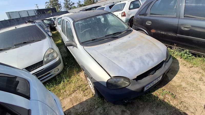 Chevrolet Gm/corsa Milenium 2001 — foto 12