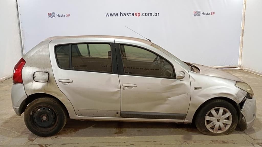 Renault Sandero PRI 16 2009 — foto 1