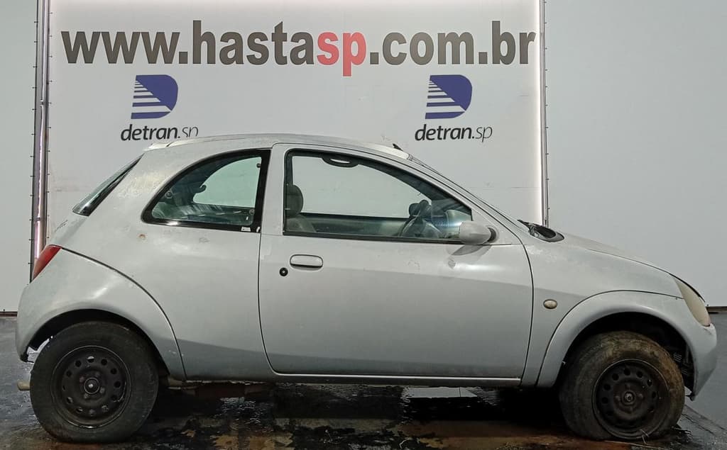 Ford KA GL 2001 — foto 1