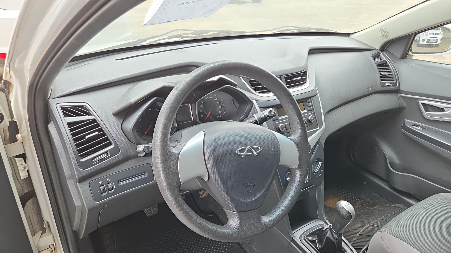 Chery Celer Hatch 1.5 Flex de 2017 — foto 7