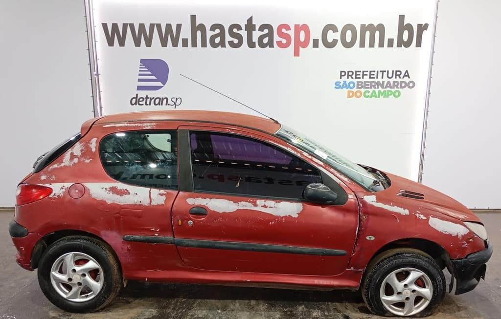 Peugeot 206 Soleil 2000, vermelha