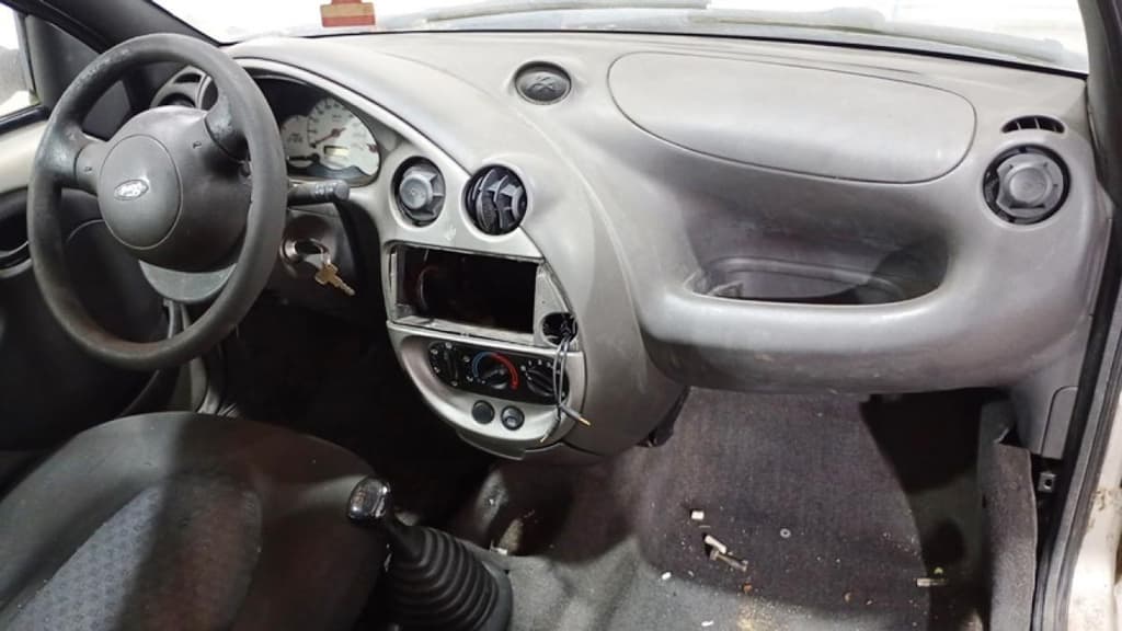 Ford KA GL 2007 — foto 3
