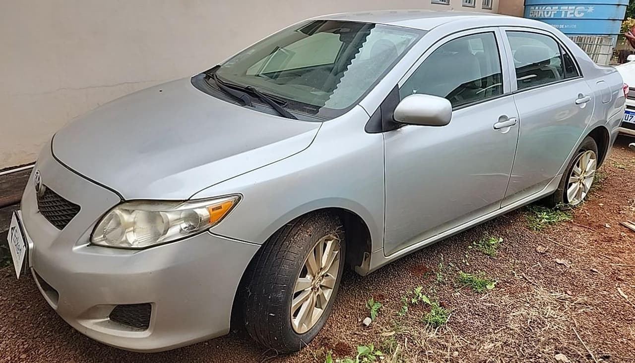 Toyota Corolla LE 2010