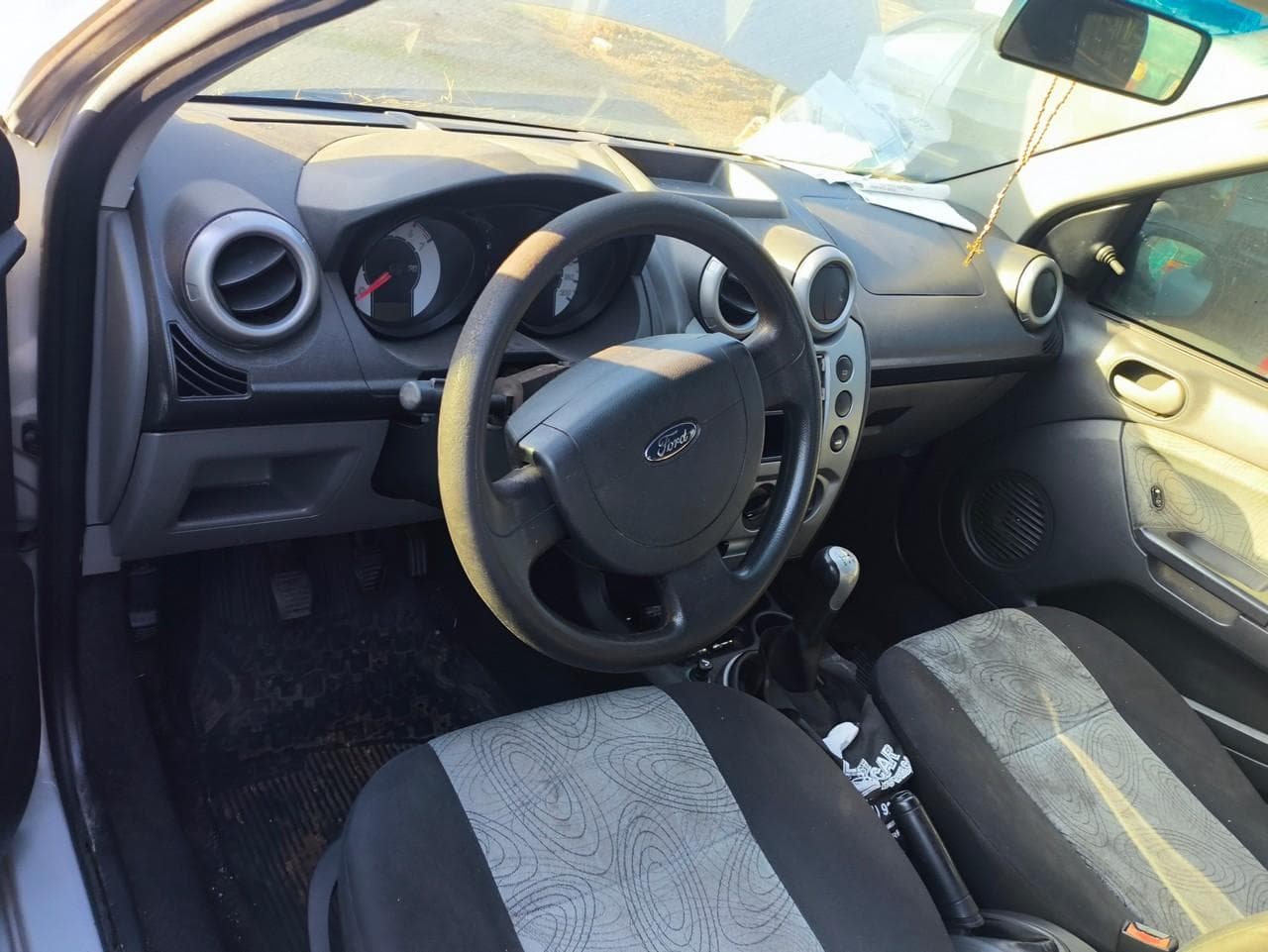 Fiesta Sedan1.6flex - Ford, 2009 — foto 3