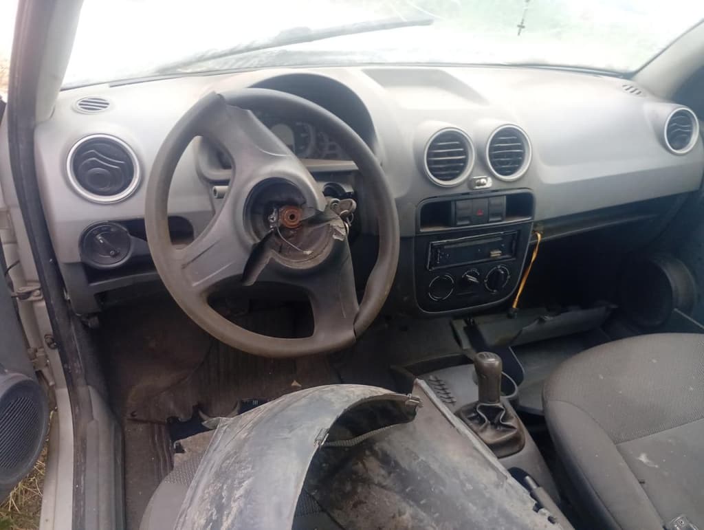 Volkswagen GOL 1.0 GIV _2P 2009, prata
