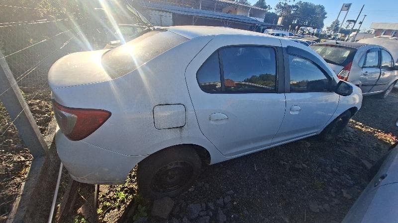 Renault Logan Expr 16 M 2014 — foto 2