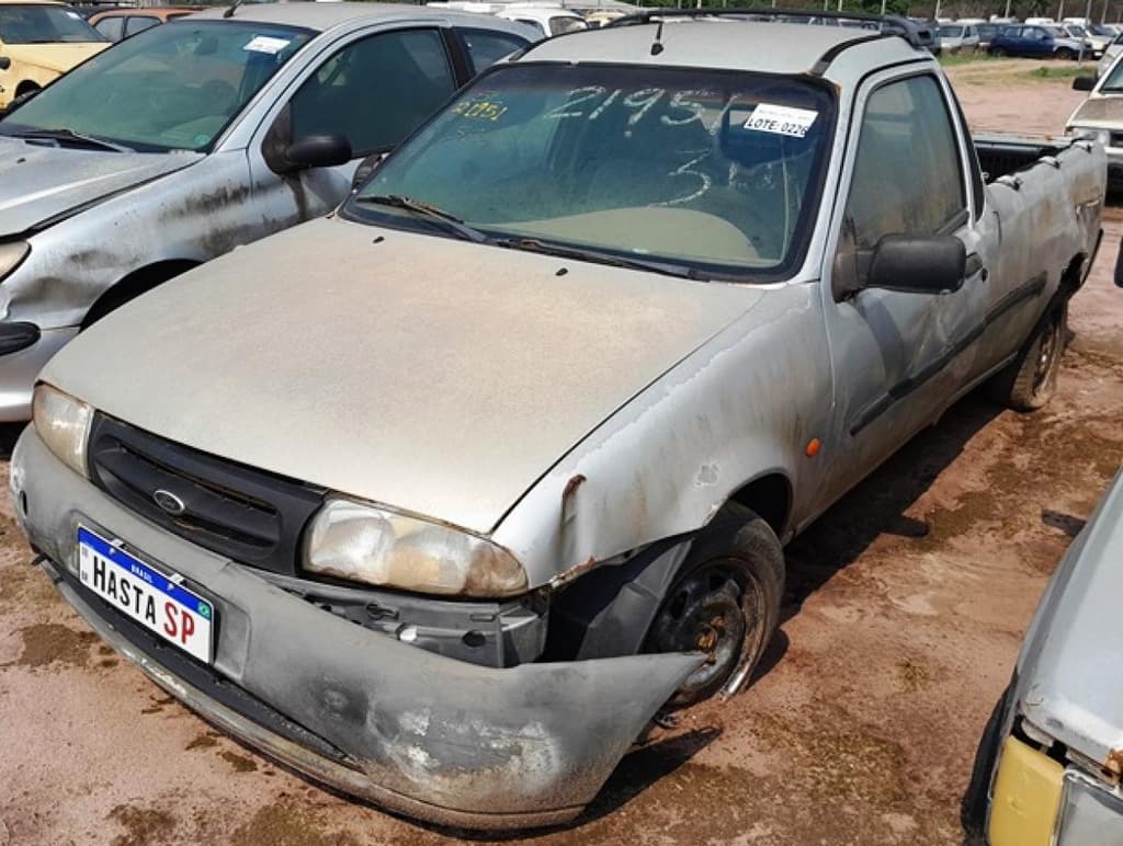 Ford Courier 1999, prata