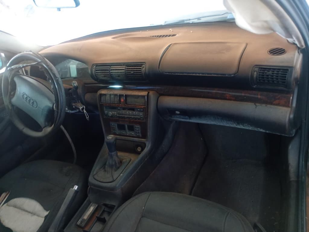 Audi A4 1995 — foto 5