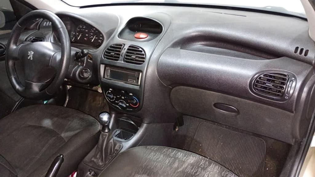 Peugeot 206 14 Holiday 2006 — foto 2