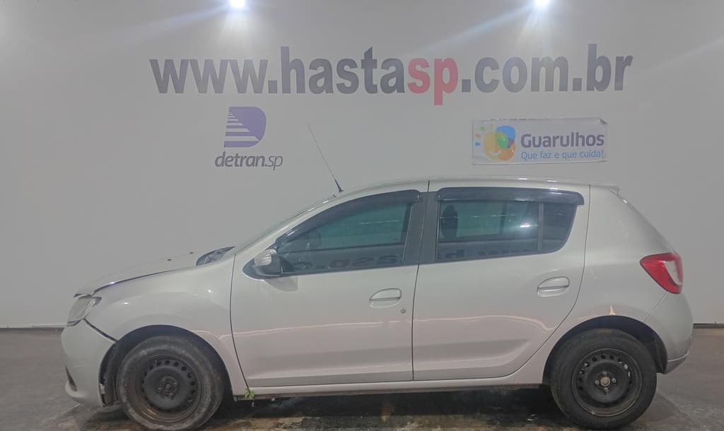 Renault Sandero Expr 16 2015 — foto 2