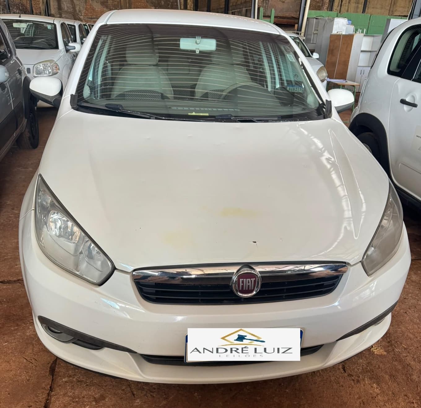 Fiat Siena Essence 1.6 - 2014 — foto 5