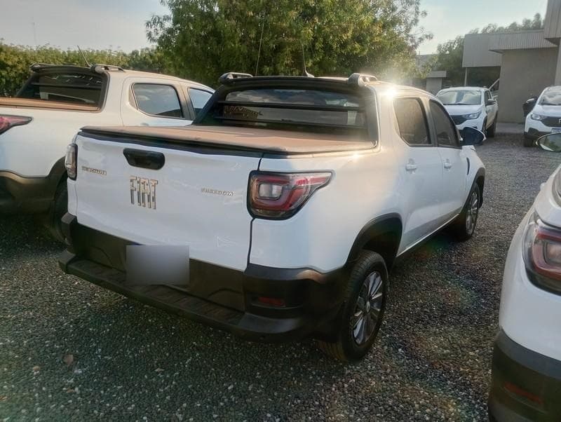 Fiat Strada 2023 — foto 19