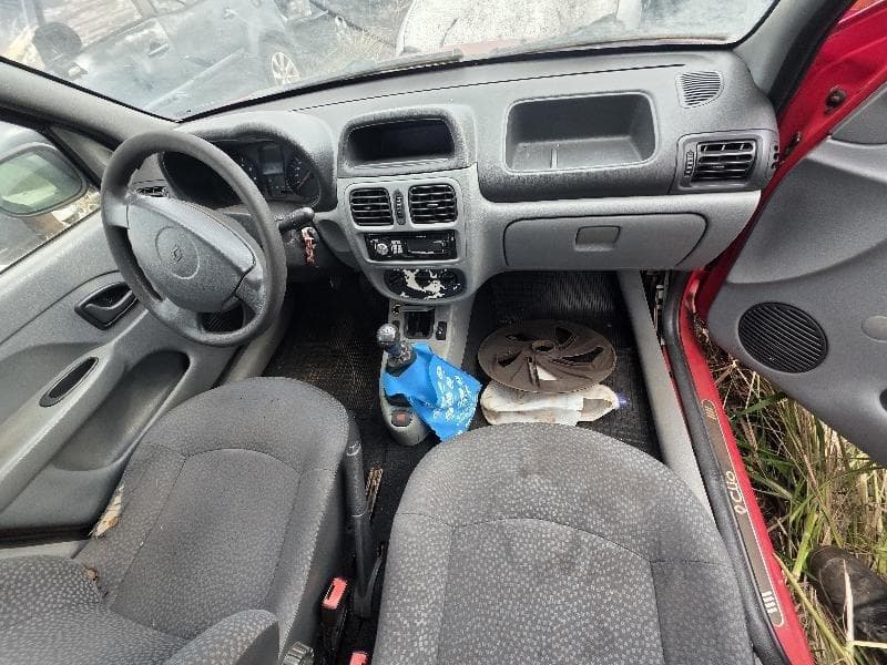 Renault Clio Cam1016vh 2011 — foto 2