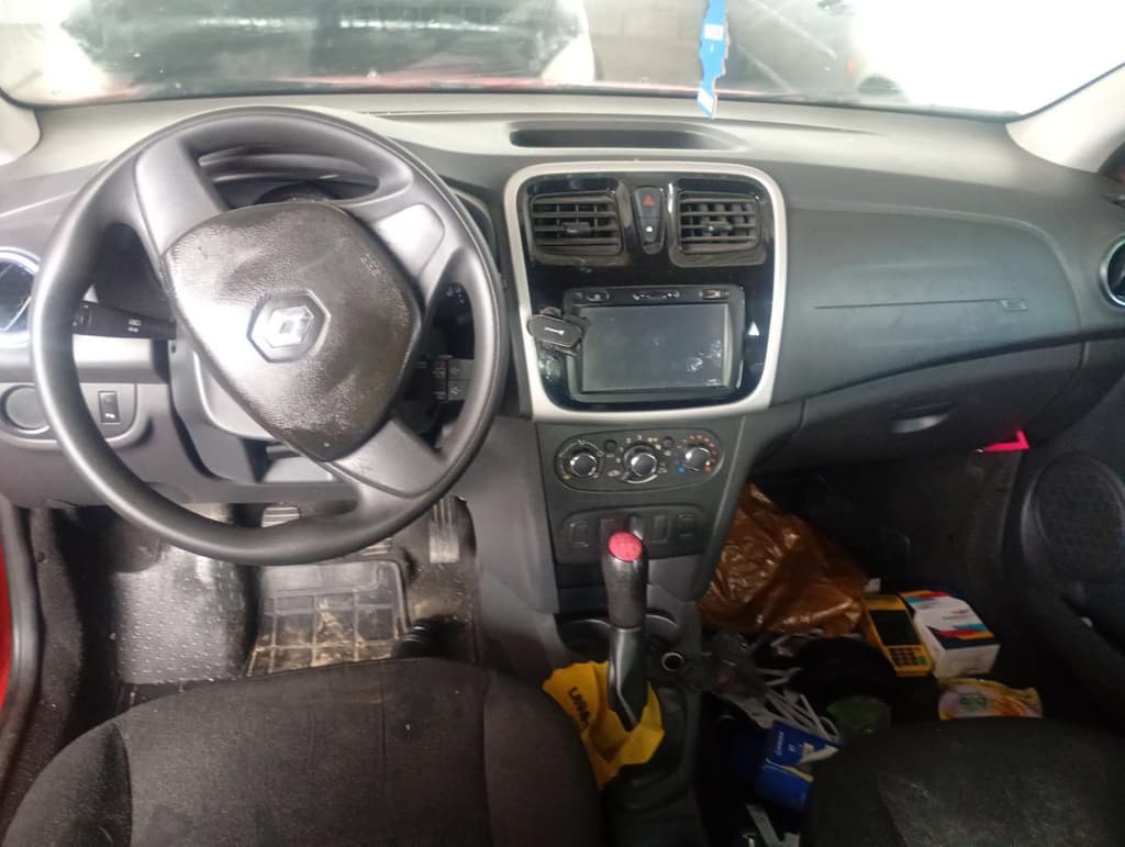 Renault Sandero Expr 10 2017 — foto 2