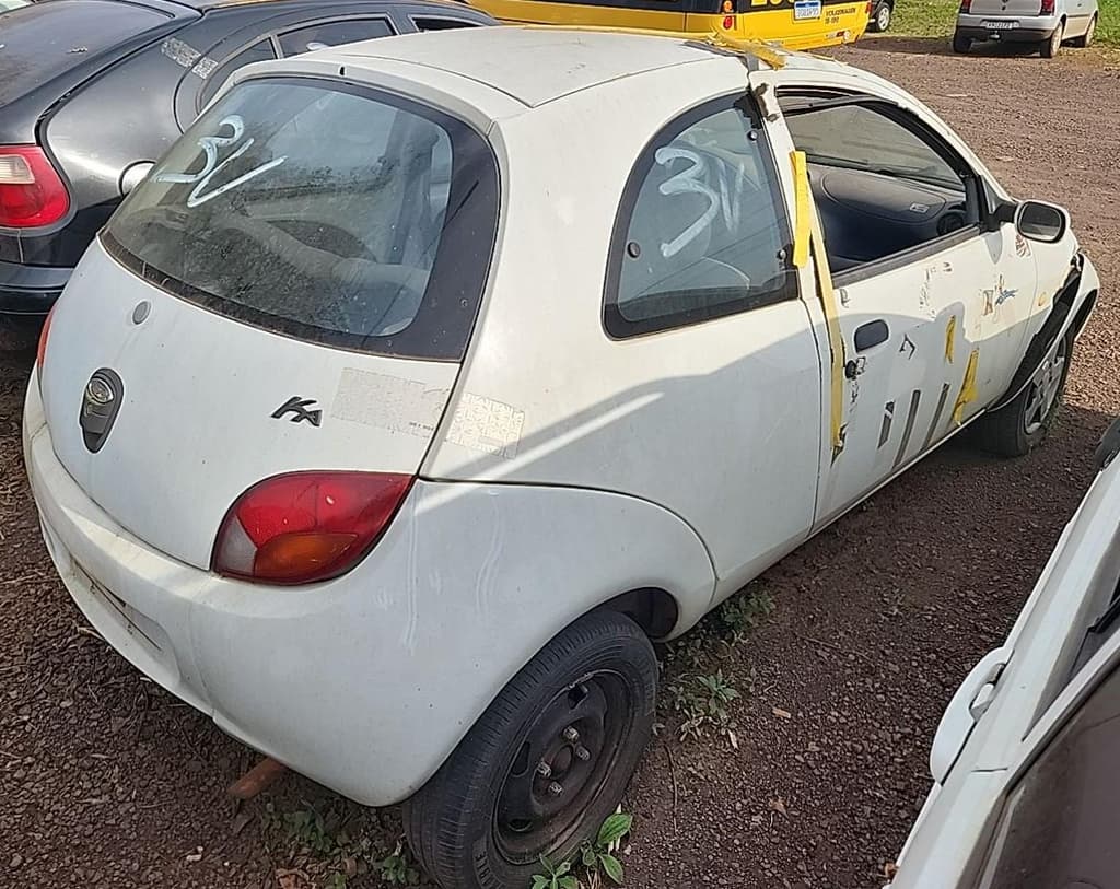 Ford KA 1999 — foto 25