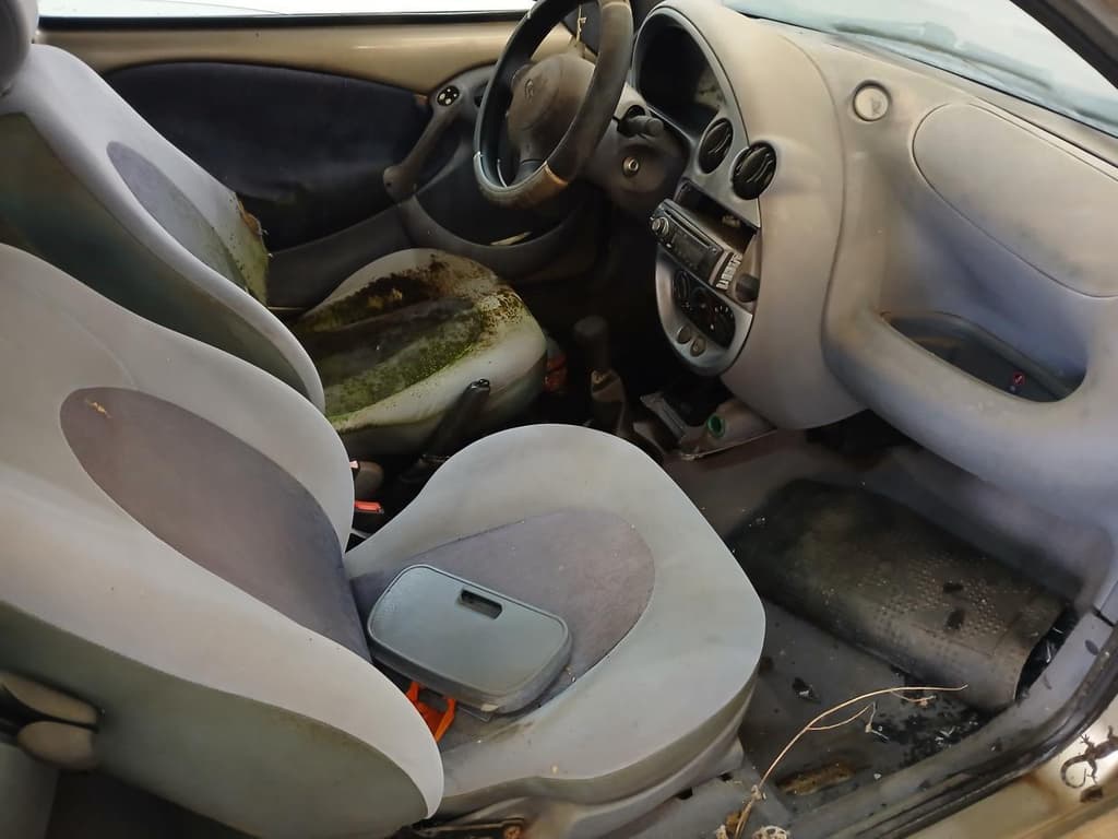 Ford KA 2000 — foto 3