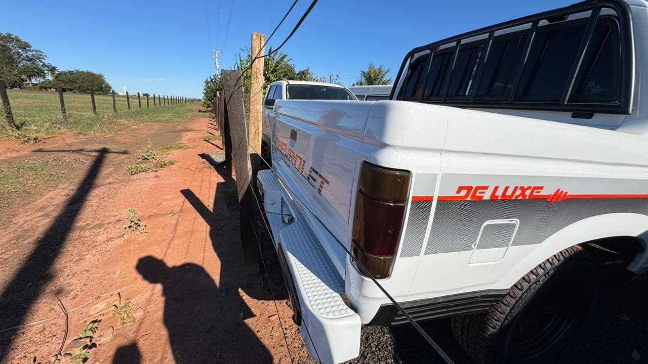 Chevrolet D20 1988 — foto 25