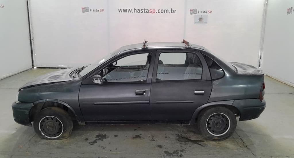 Chevrolet Corsa Mileniun 2002 — foto 3