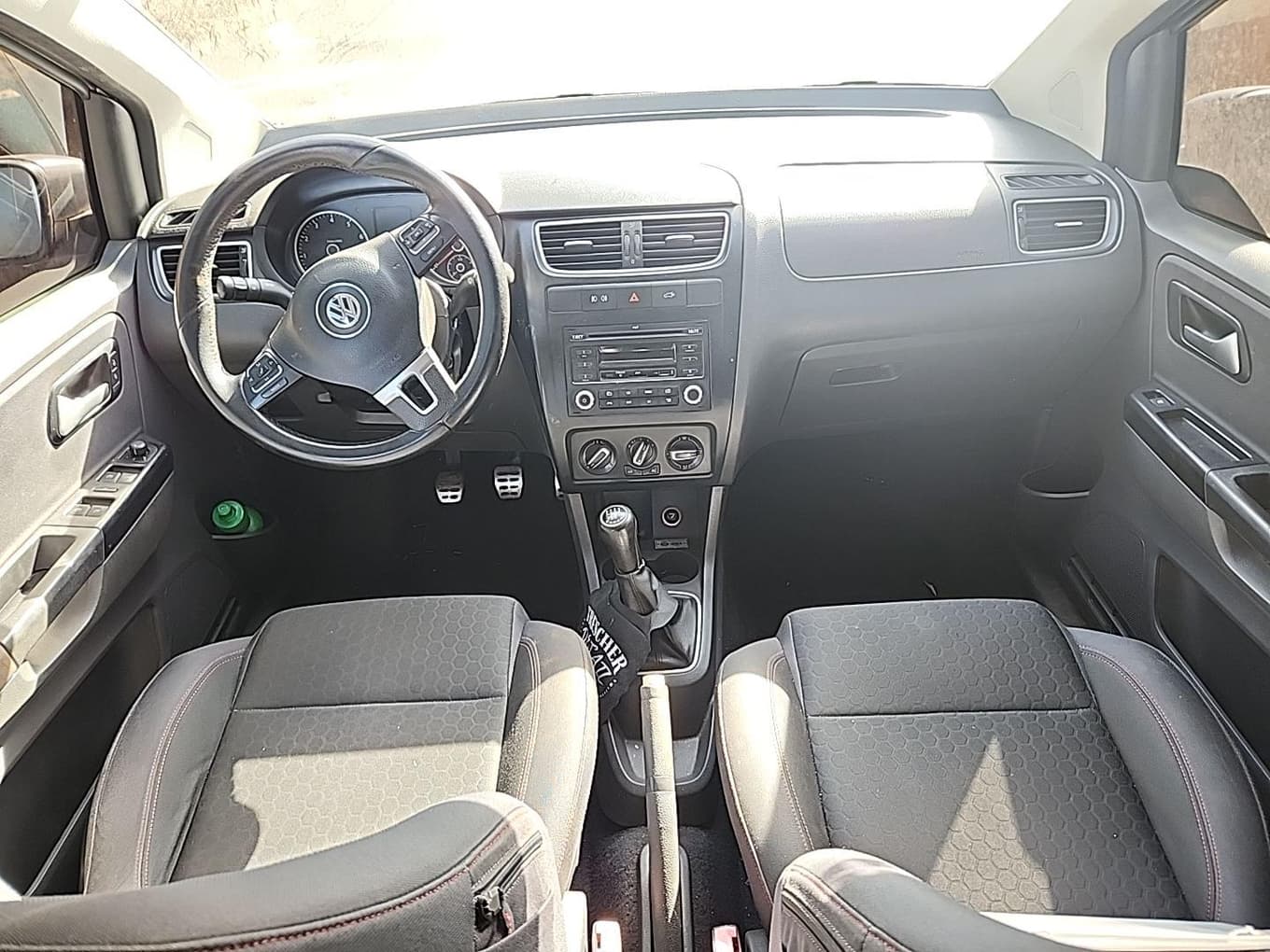 Volkswagen Crossfox GII 2013 — foto 8