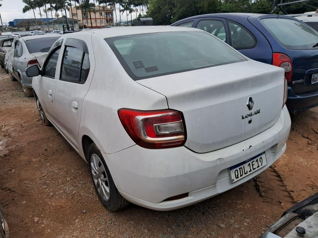 Renault Renault/logan Expr 16M 2015 — foto 13