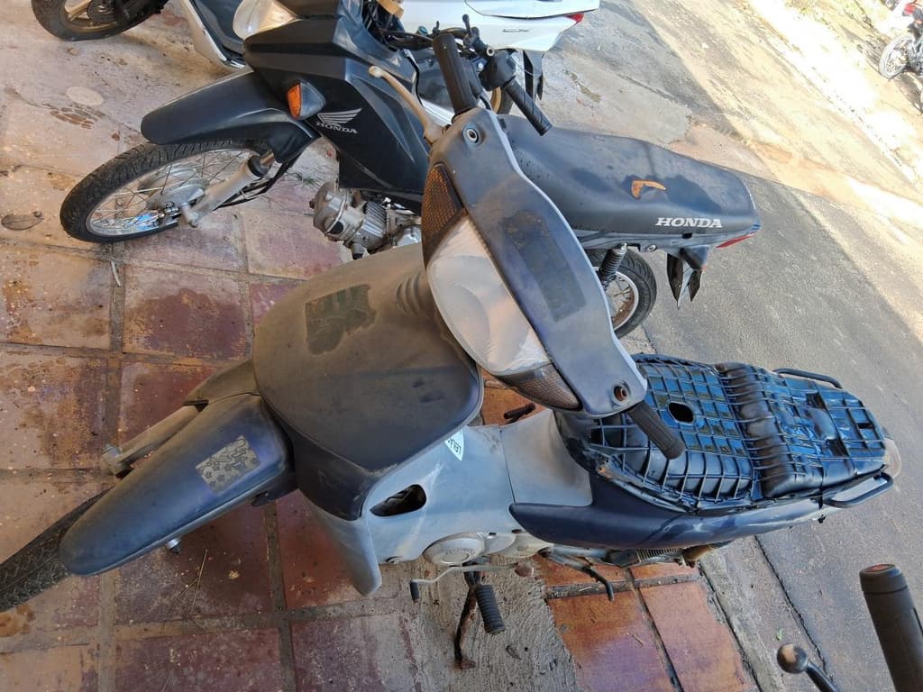 Honda C-100 BIZ 2000