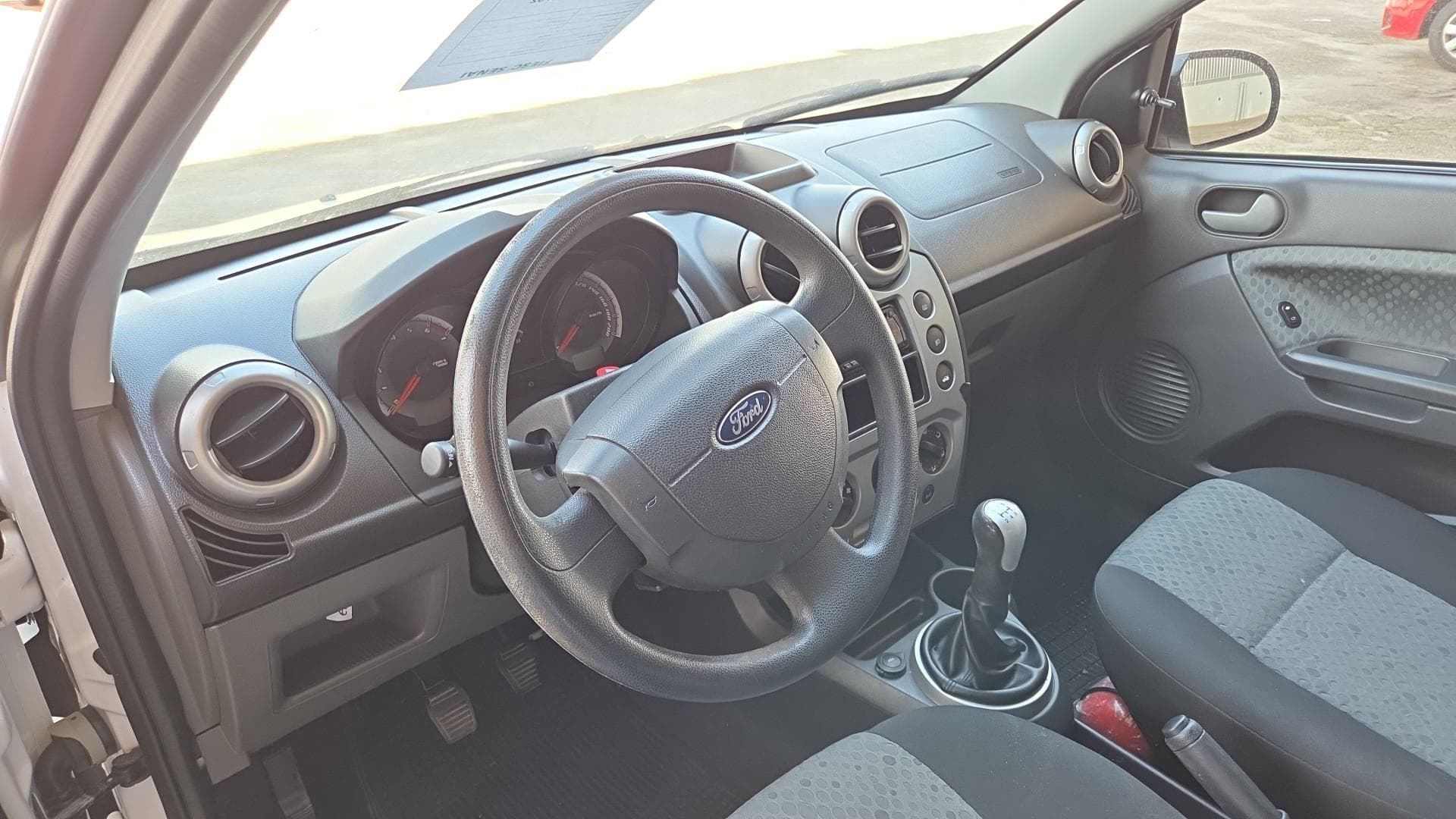 Ford Fiesta Flex de 2014 — foto 7