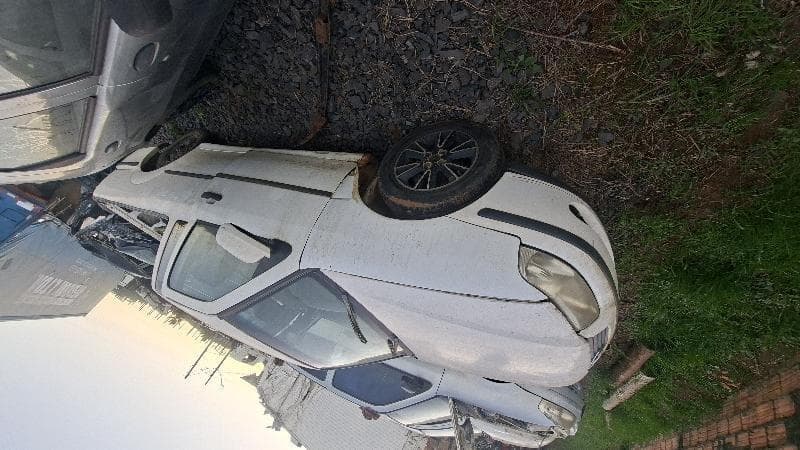 Volkswagen Saveiro 1.8 Plus 2001 — foto 5