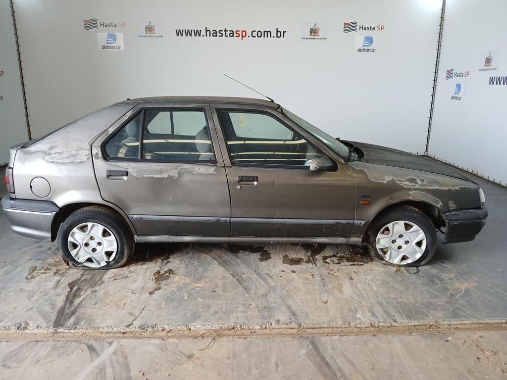 Renault 19 RT 1996, cinza