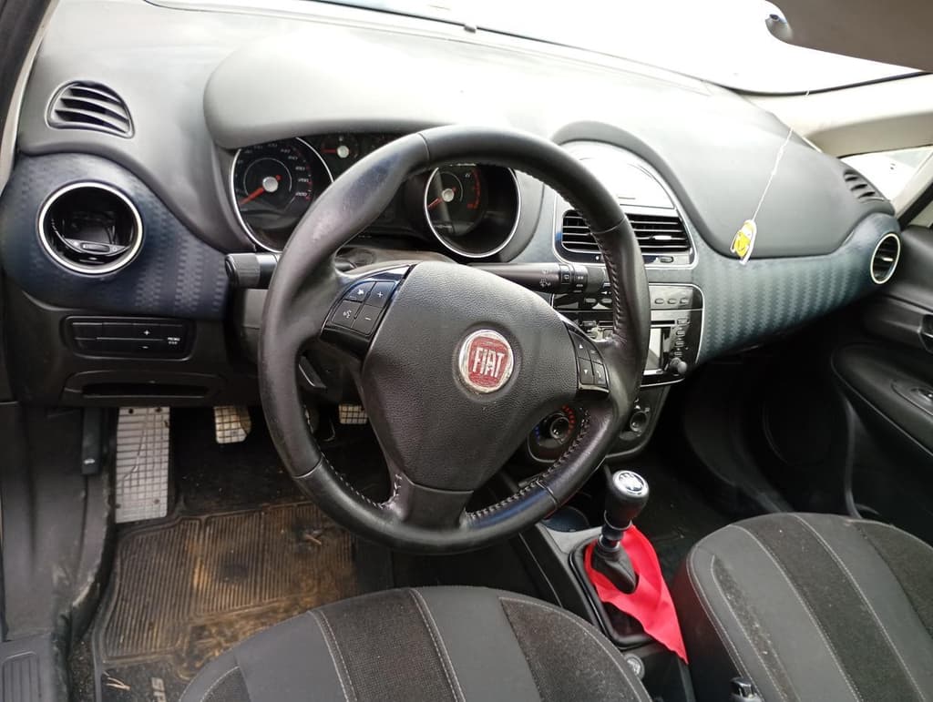 Fiat Punto Sporting 1.8 2014 — foto 6