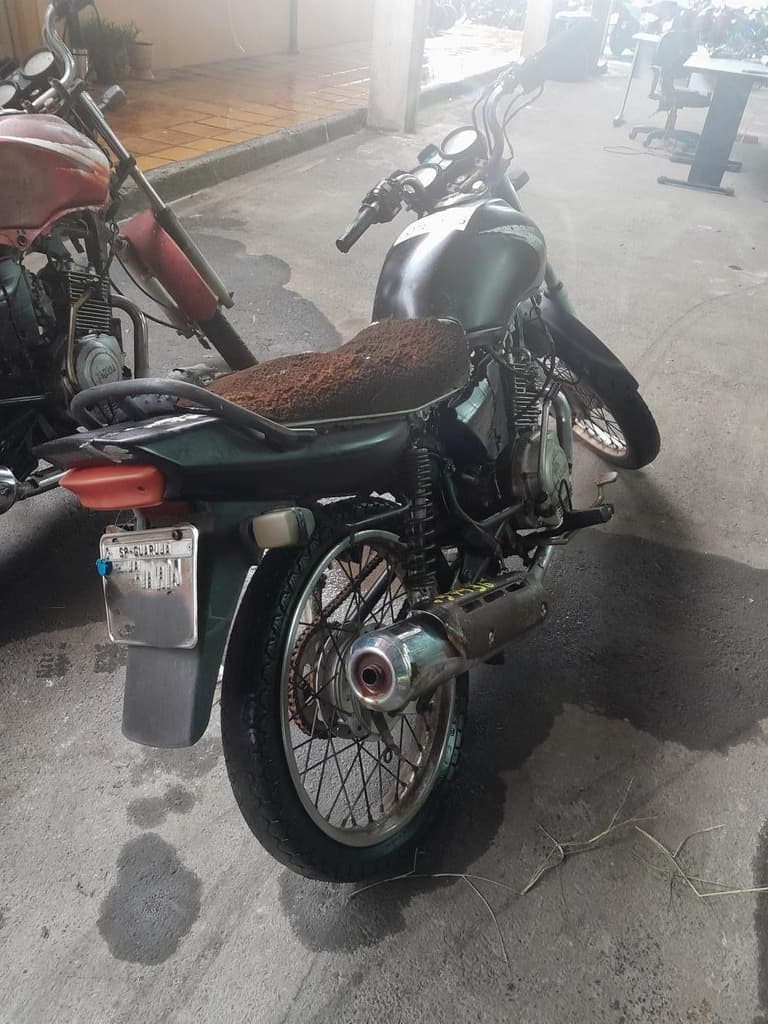 Yamaha YBR 125 2008 — foto 3