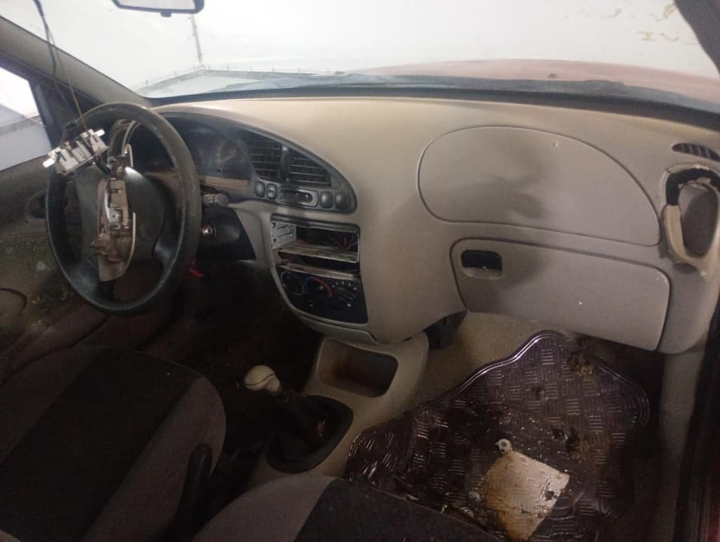 Ford Fiesta CLX 1.3i 1996 — foto 1
