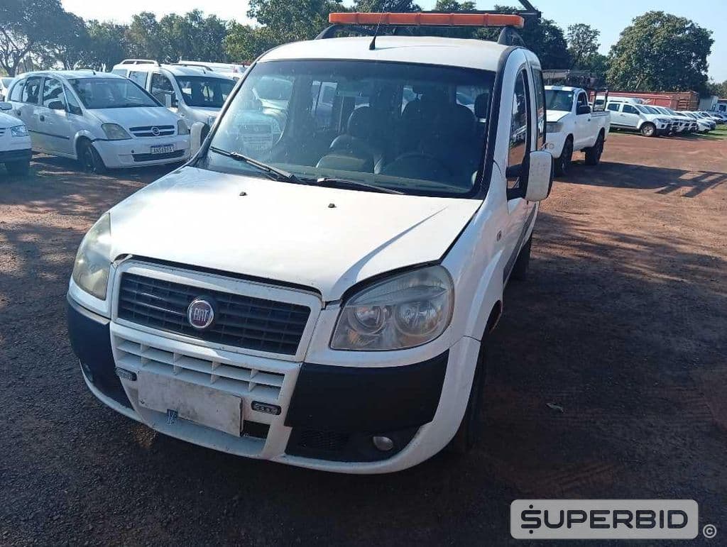 Fiat Doblo Essence 1.8 2015 — foto 12