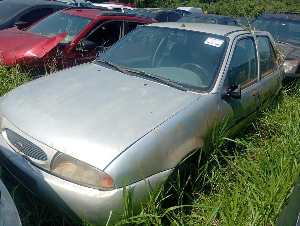 Ford Fiesta 1998 — foto 2