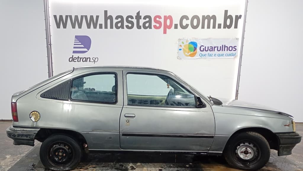 Chevrolet Kadett SL EFI 1990, cinza