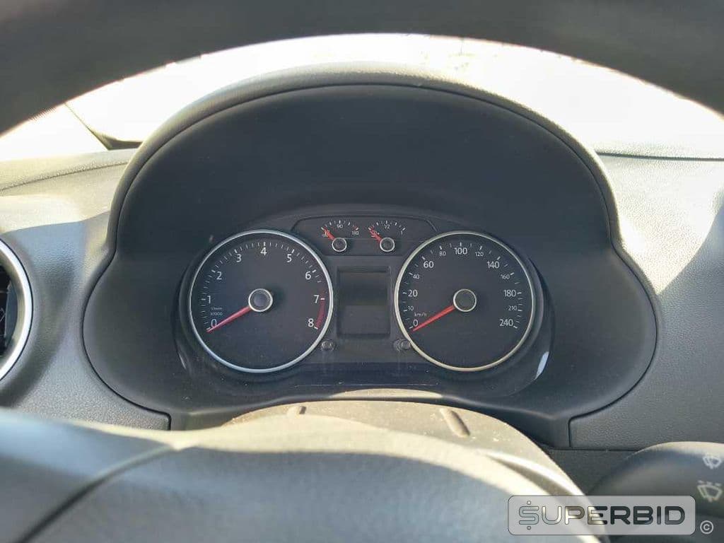 Volkswagen Voyage TL MB 2016 — foto 8