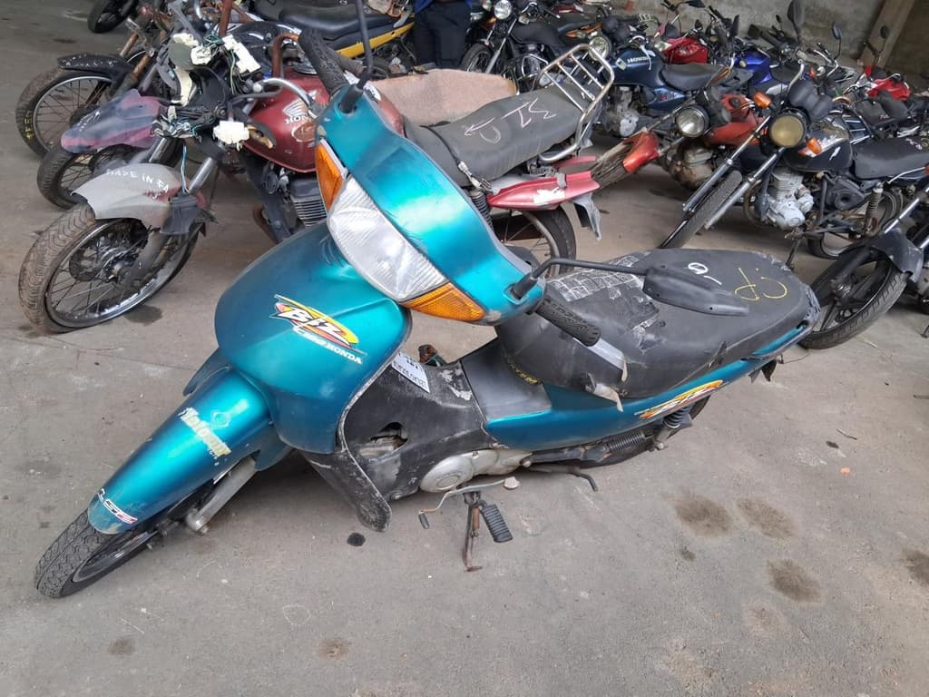 Honda BIZ 2000 — foto 2