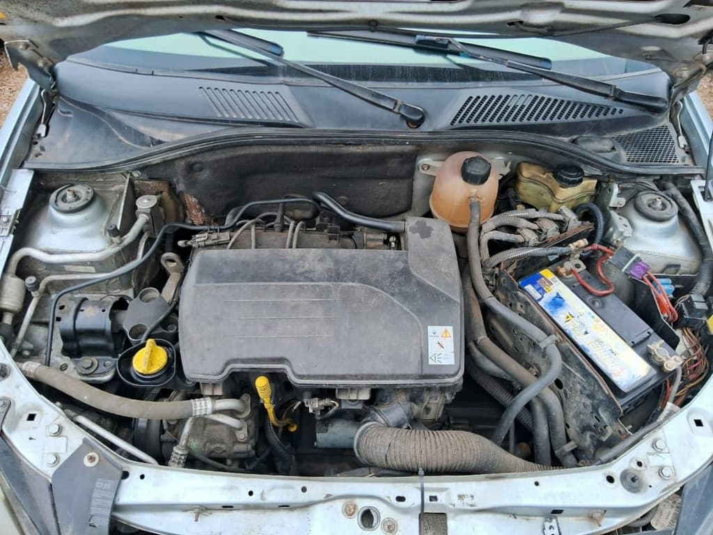 Renault Renault/clio PRI 10 16vh 2005 — foto 2