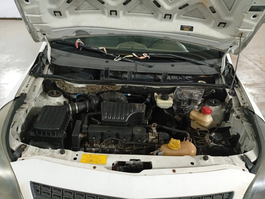 Chevrolet Montana LS 2014 — foto 5