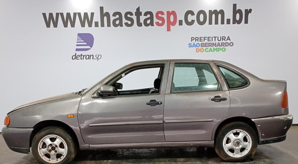 Volkswagen Polo Clas. 1.8 MI 1997 — foto 4
