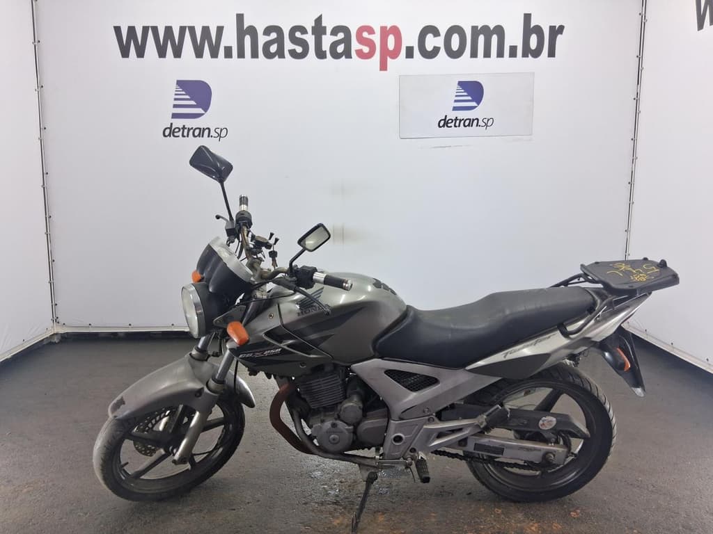 Honda CBX 250 Twister 2008, cinza