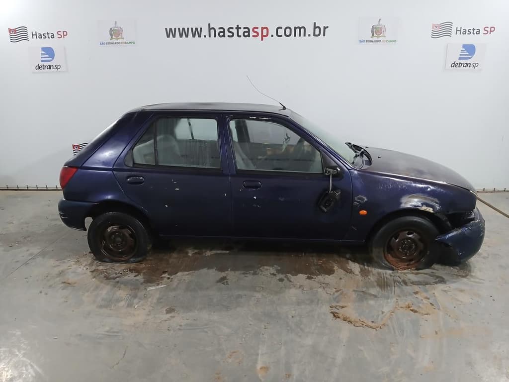 Ford Fiesta 1998 — foto 1