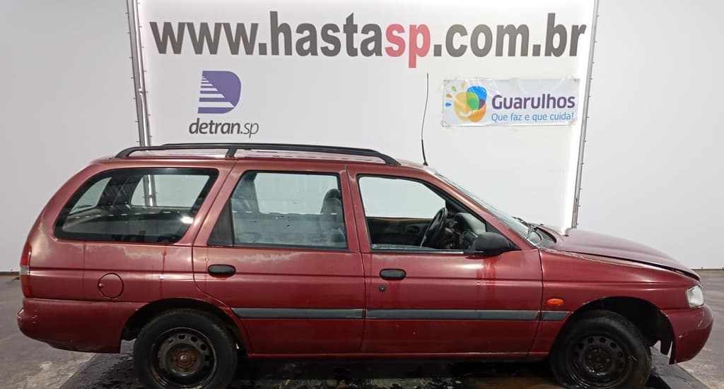 Ford Escort GL 16V F FORD ESCORT GL 16V F 1998, vermelha