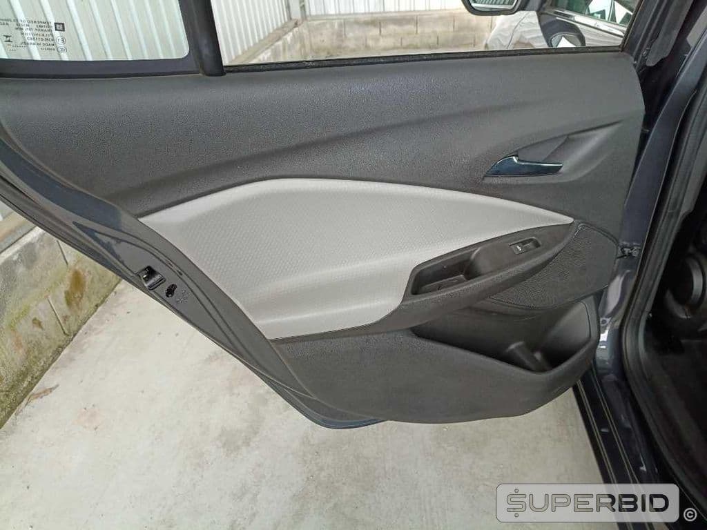 Chevrolet Onix Plus 10tat Pr2, 2024 — foto 3