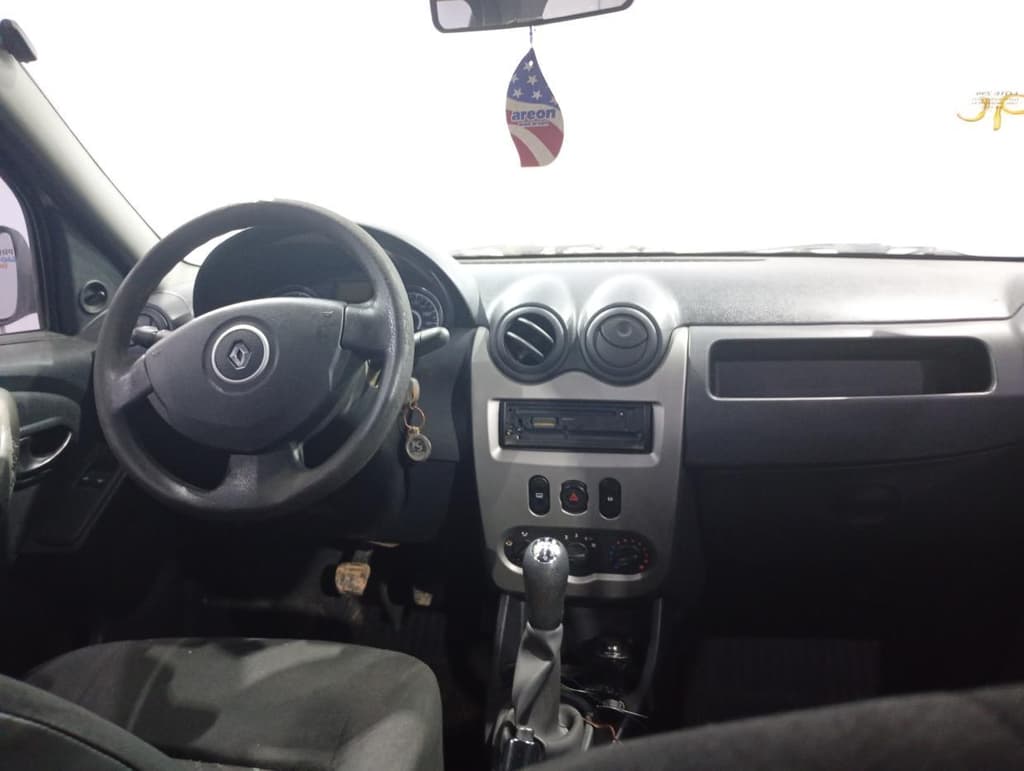 Renault Logan AUT 1016v 2011 — foto 6