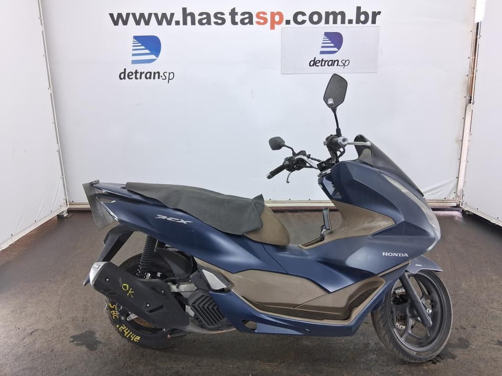Honda PCX 160 DLX ABS 2023, azul